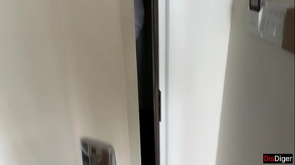 Девушка из клуба пришла ко мне после вечеринки для страстного секса в чулках и на каблуках